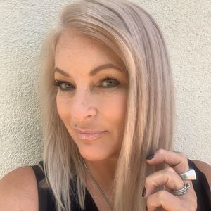 Meet your Posher, Rhonda